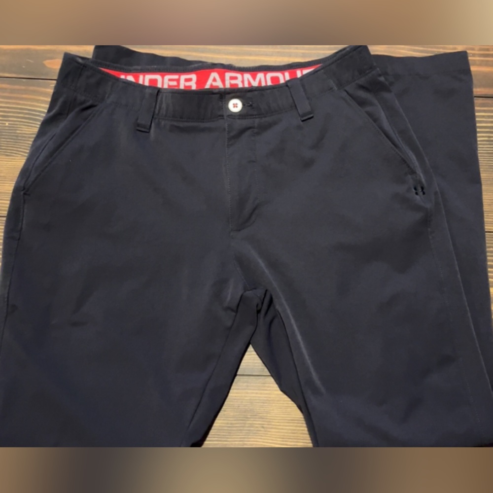 Under Armour Chino Pants Mens 34x32 Loose Fit Black.